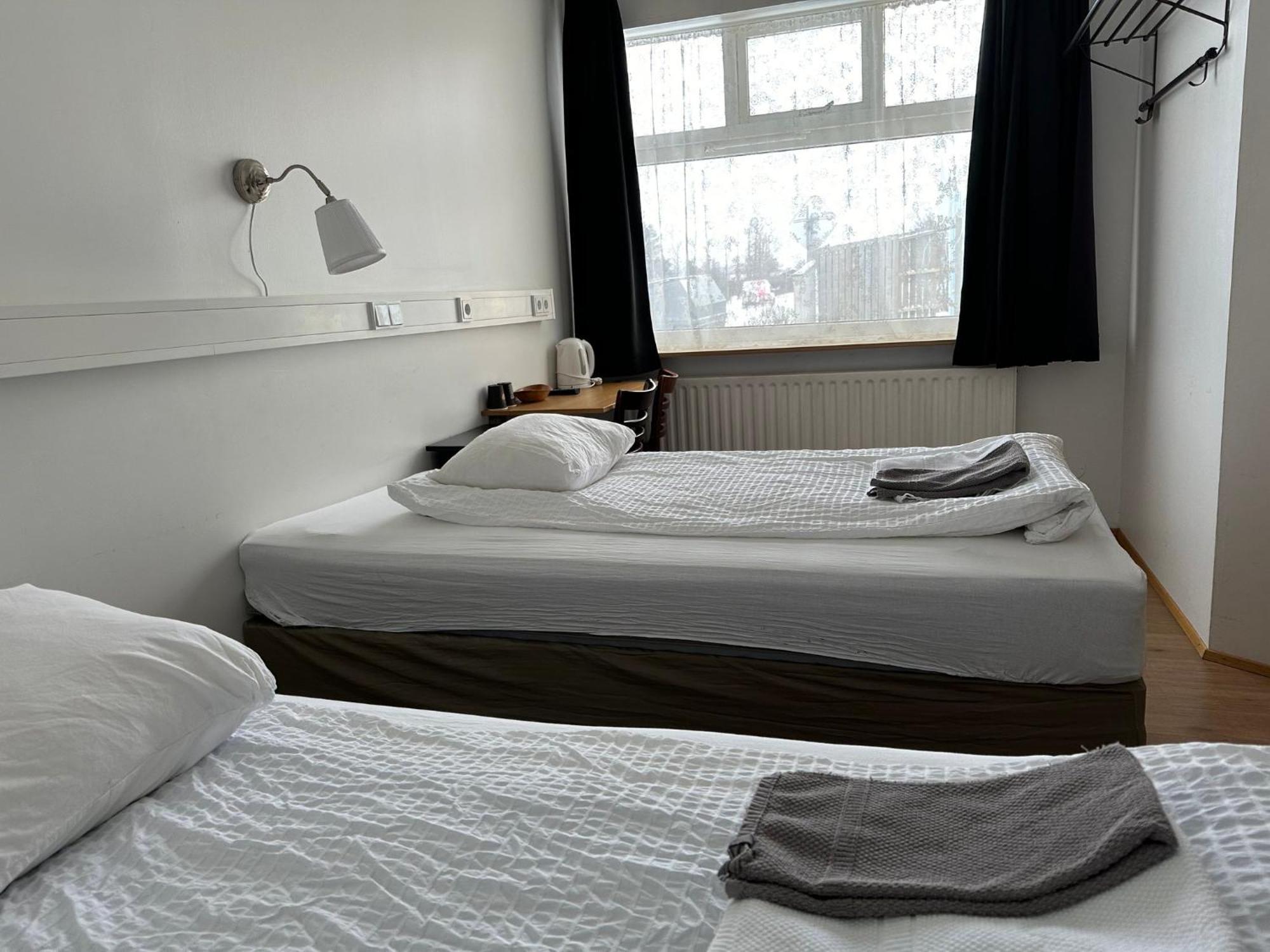 Kanslarinn Hostel Хелла Экстерьер фото
