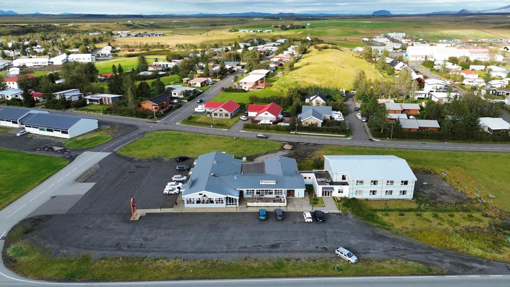 Kanslarinn Hostel Хелла Экстерьер фото